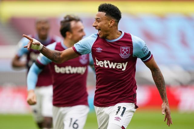 NBA常规赛战报：湖人客场险胜太阳,