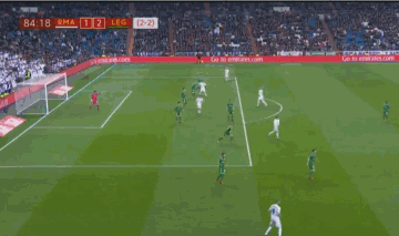 莱斯特城球迷赴意大利观战瓦尔迪比赛并合影